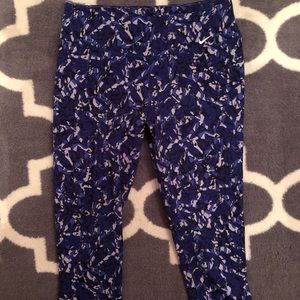 nike dri fit cropped yogas